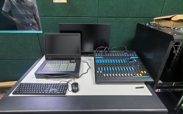 天府实验学校天府实验学校虚拟演播室控制设备