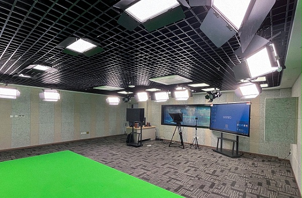 专业演播室录播室灯光音视频 意昂体育科技提供整体解决方案