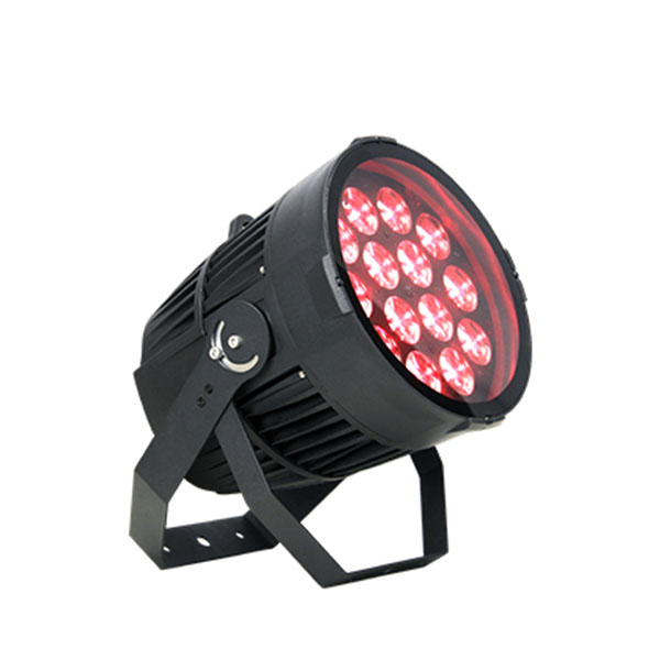 珠江 PR-8210 珍珠 RGBW变焦染色灯-